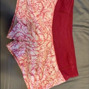 Floral lulu lemon shorts